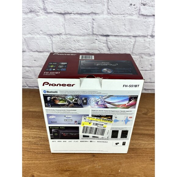 Pioneer FH-S51BT Bluetooth CD Player iPhone Android Pandora AM FM USB Aux 4Ch 2v - Picture 3 of 9
